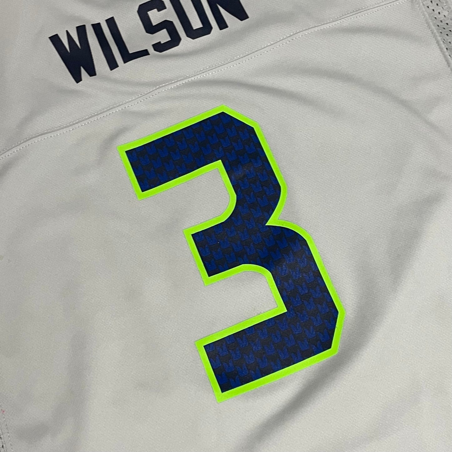 RUSSELL WILSON SEAHAWKS JERSEY - YOUTH XL