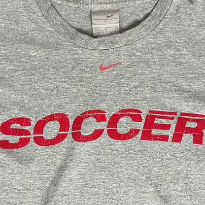 Y2K NIKE SOCCER T SHIRT - L