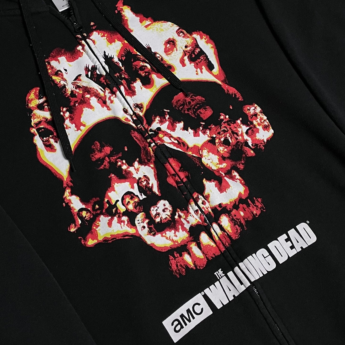 THE WALKING DEAD ZIP UP HOODIE - M