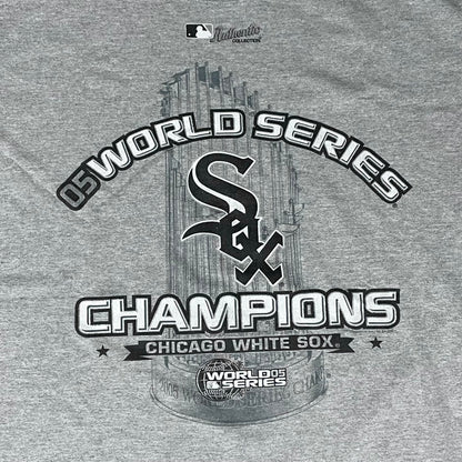 2005 WHITE SOX T SHIRT - M