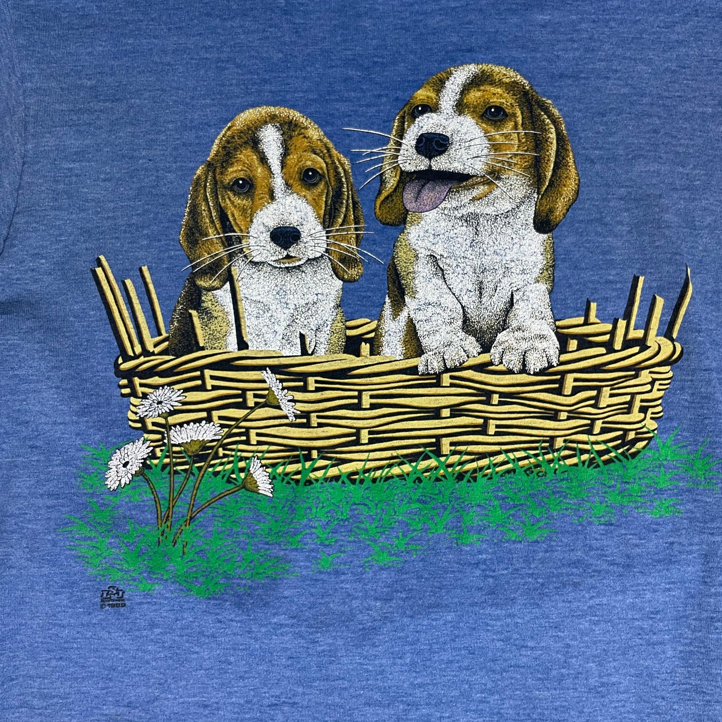 VINTAGE 1989 PUPPIES IN BASKET T SHIRT - S