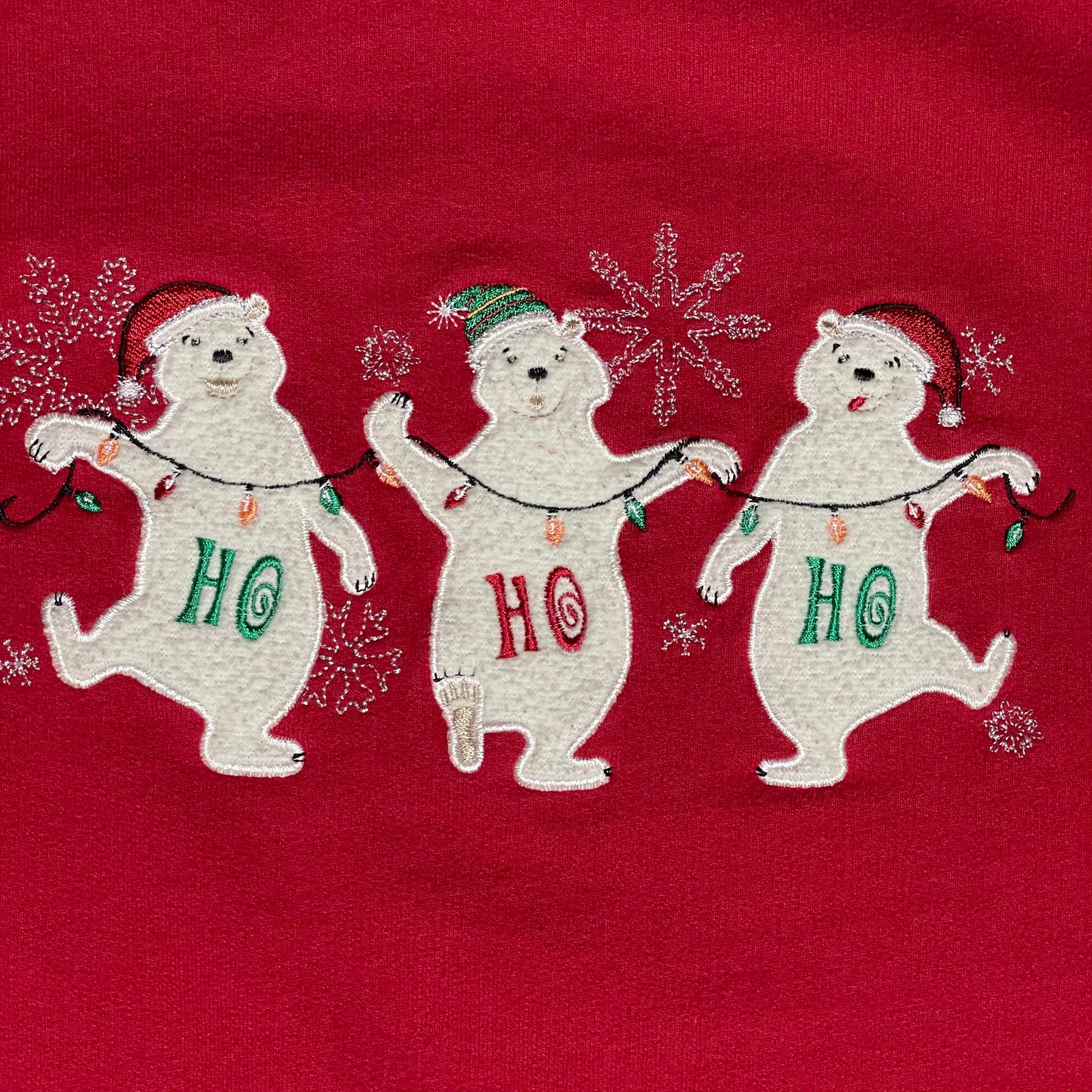 VINTAGE EMBROIDERED POLAR BEARS CHRISTMAS SWEATSHIRT - WOMEN’S XXL