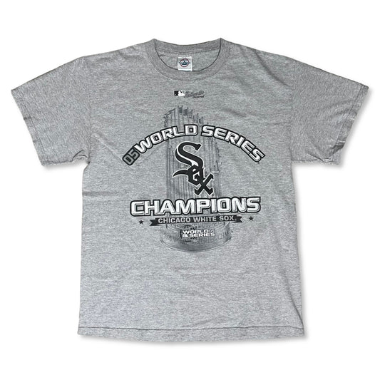 2005 WHITE SOX T SHIRT - M