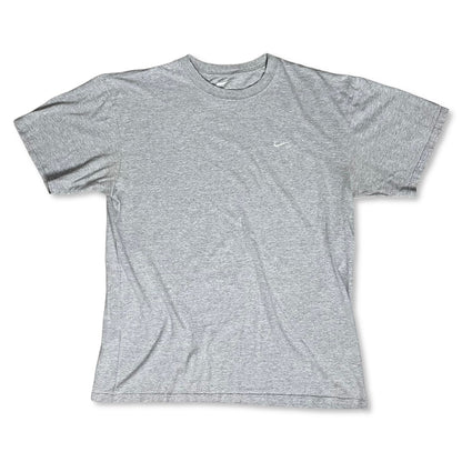 NIKE MINI SWOOSH T SHIRT - M