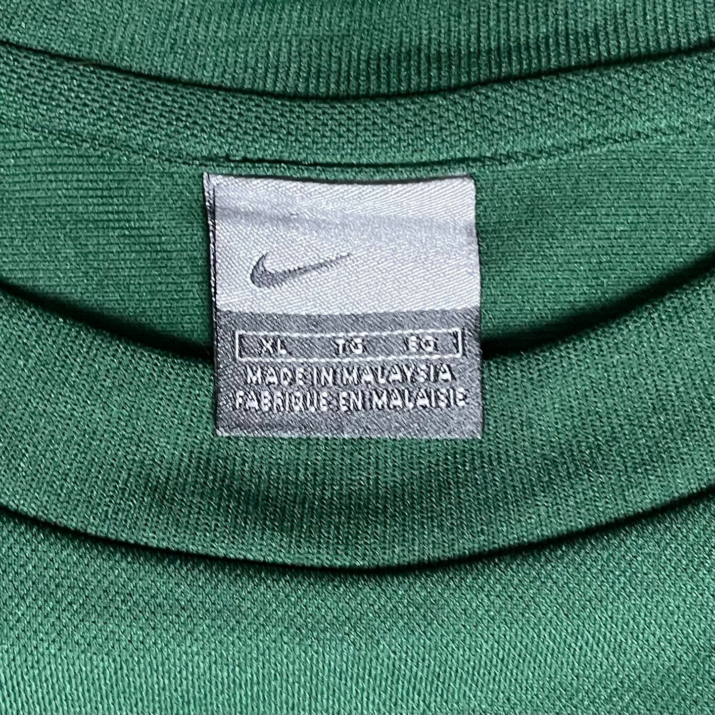 Y2K NIKE SOCCER STYLE SHIRT - XL