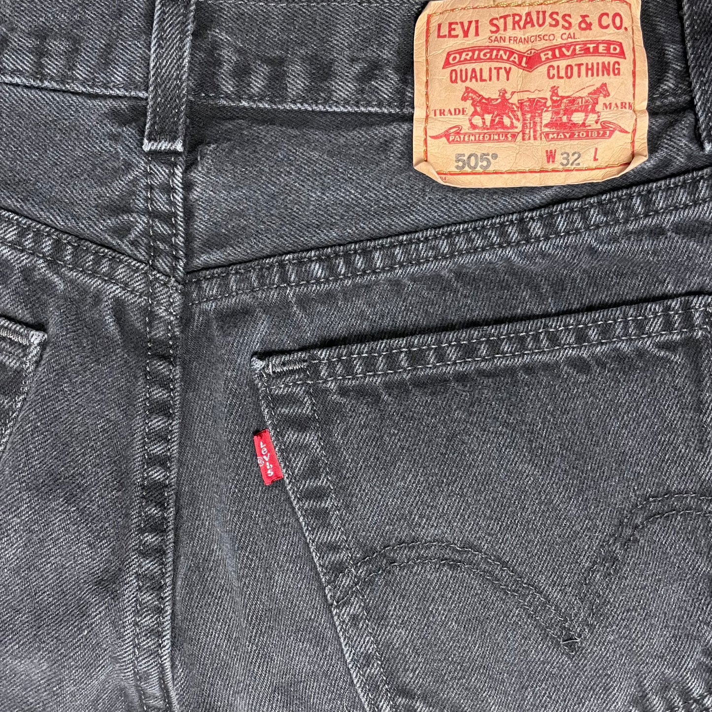 LEVI’S 505 JORTS - 32x10