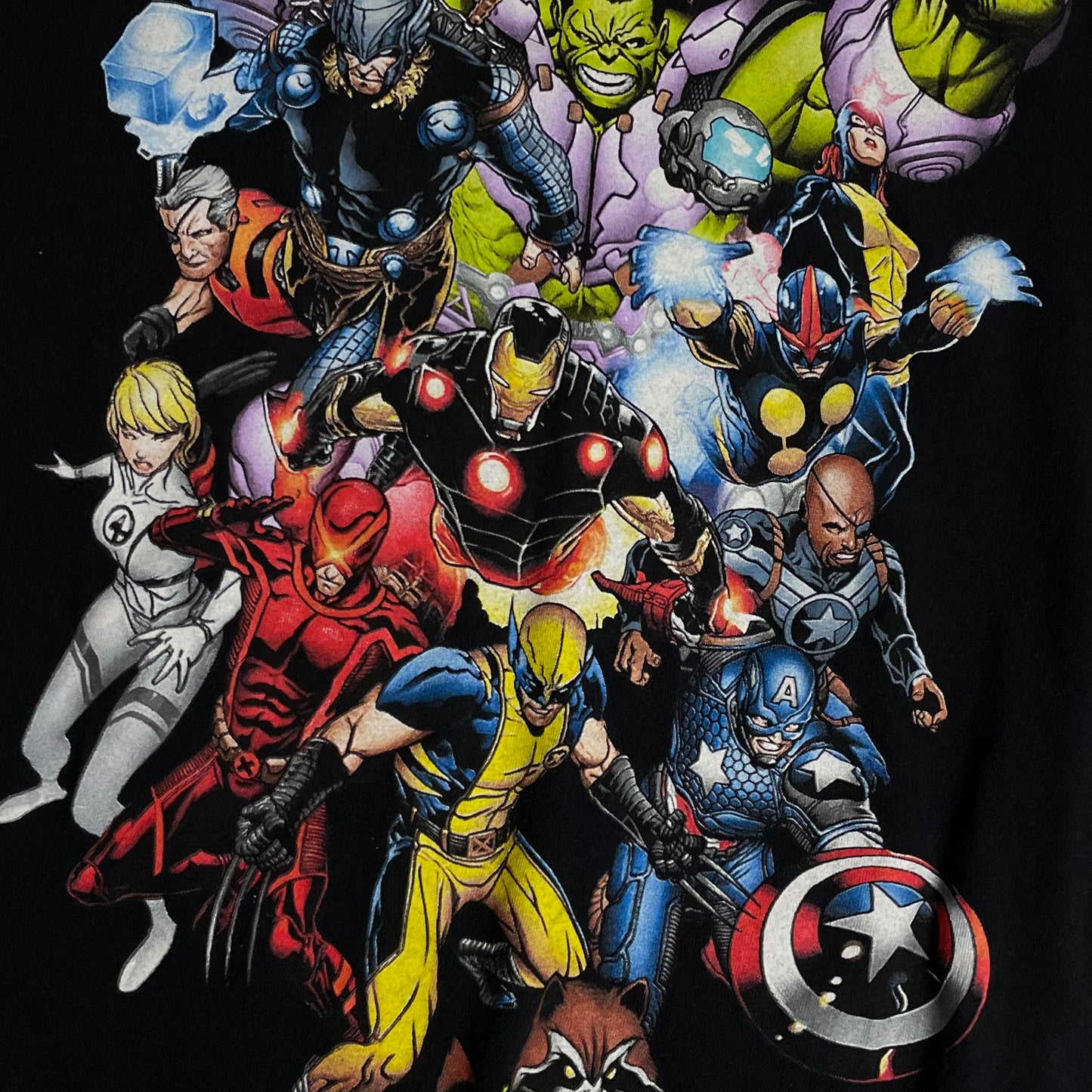 MARVEL MAD ENGINE SUPERHERO T SHIRT - M