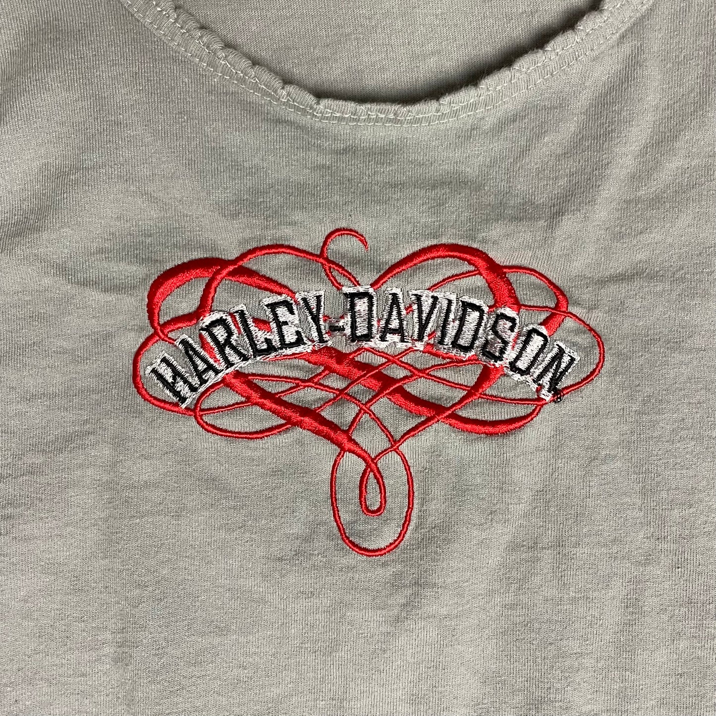 HARLEY DAVIDSON EMBROIDERED HEART T SHIRT - WOMEN’S L