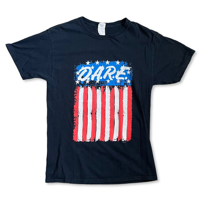 VINTAGE 90s DARE FLAG T SHIRT - M