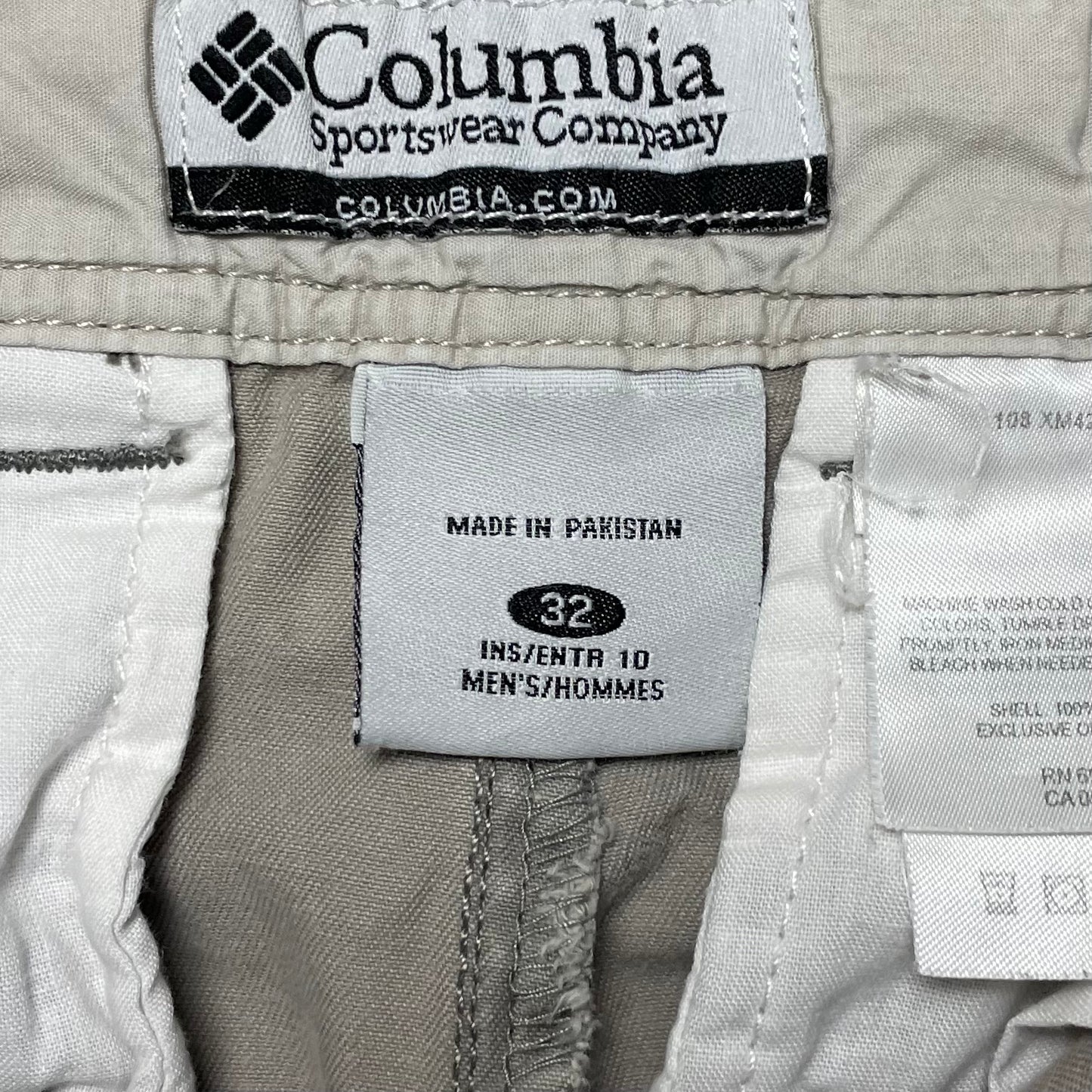 COLUMBIA CARGO SHORTS - 32