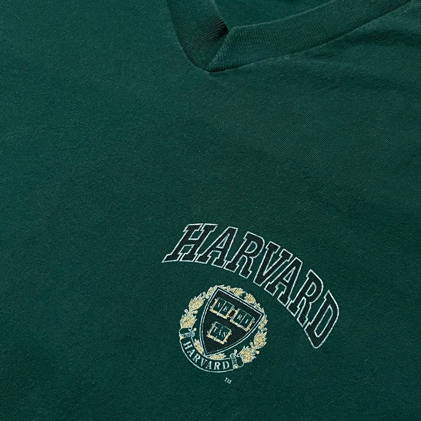 VINTAGE HARVARD V NECK T SHIRT - M